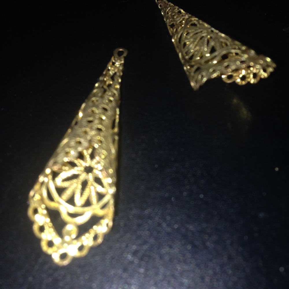 Jewelry - Picture 2 of 5